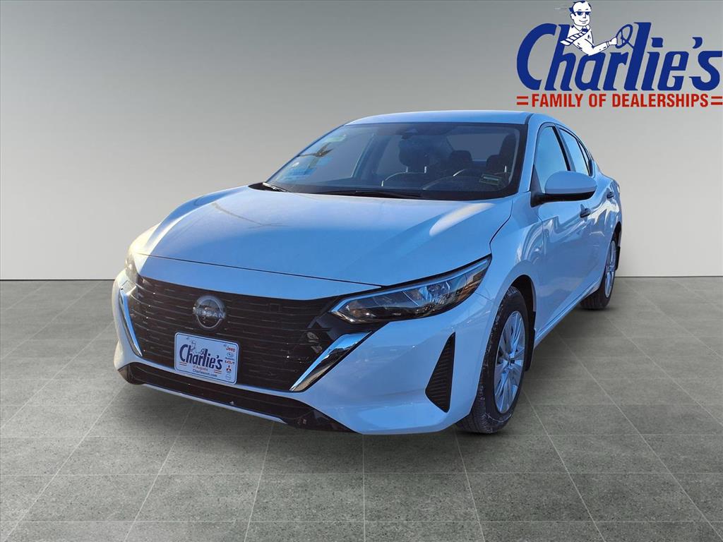 2025 Nissan Sentra S's photo