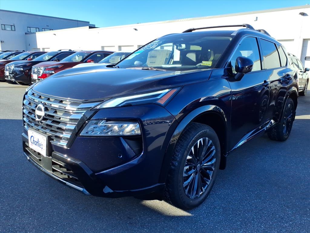 2026 Nissan Rogue Platinum's photo