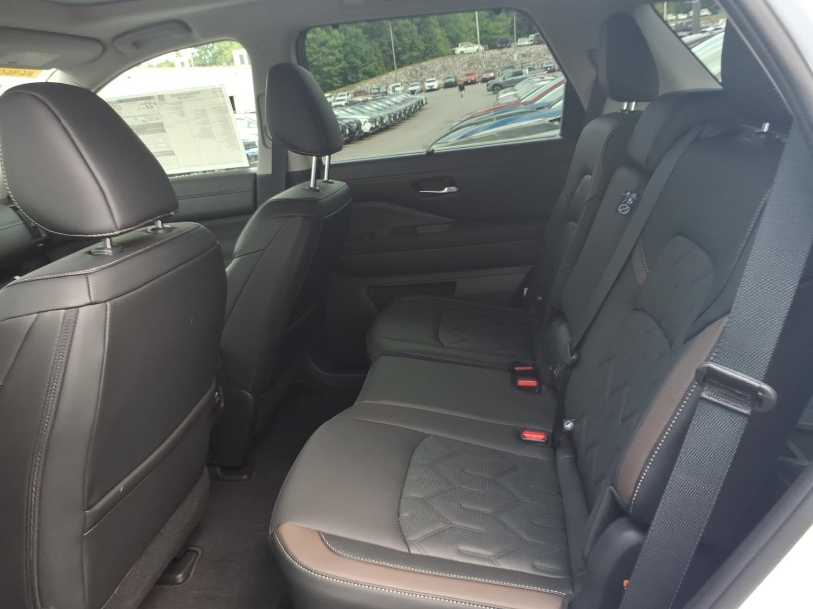 2026 Nissan Pathfinder Platinum - Photo 7
