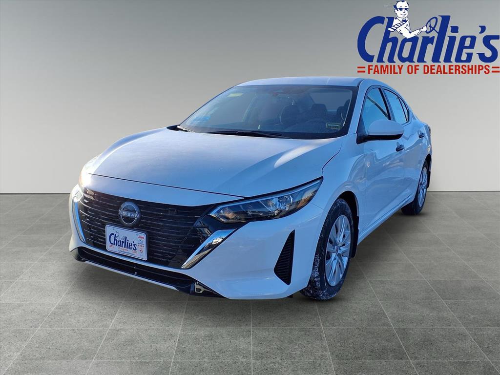 2025 Nissan Sentra S's photo