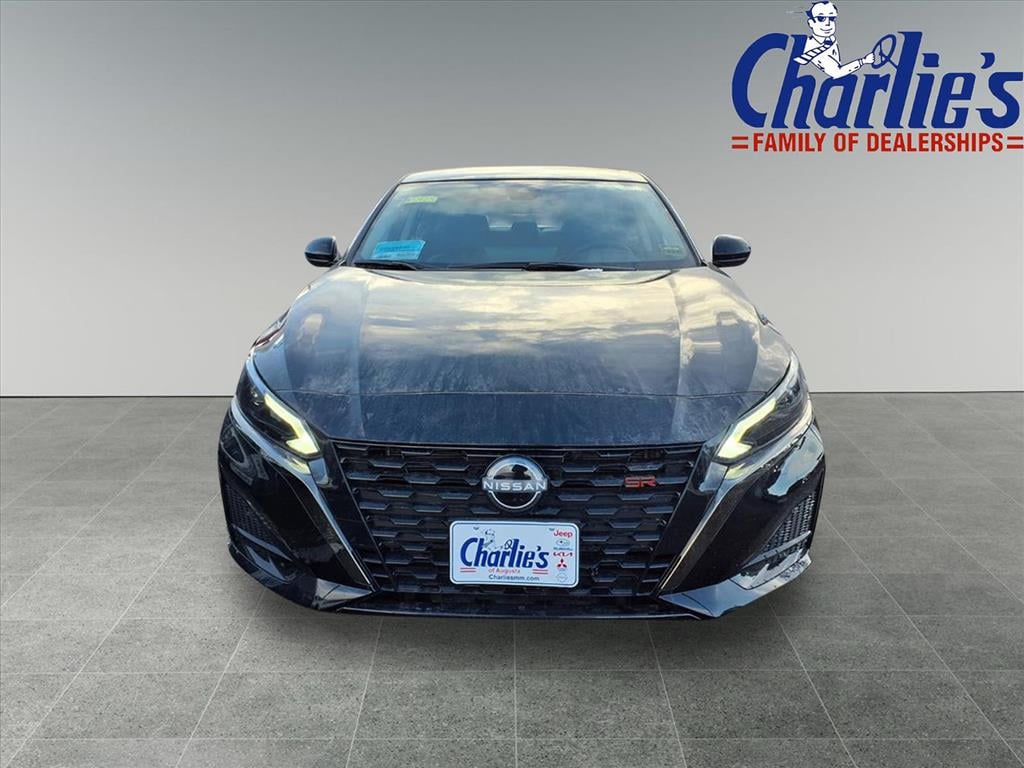 New 2025 Nissan Altima SR Sedan