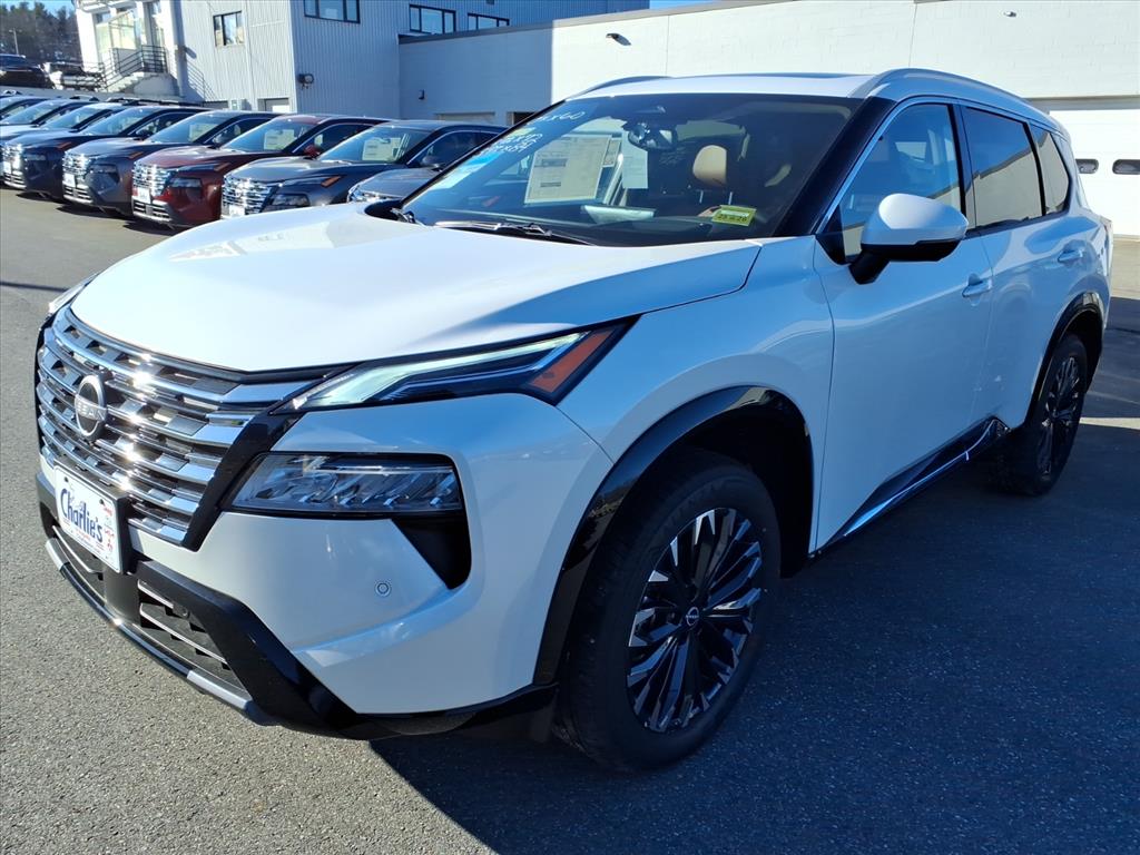 2026 Nissan Rogue Platinum's photo