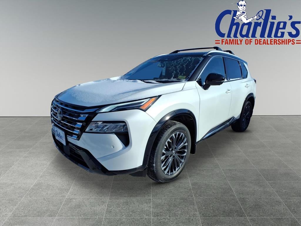 2026 Nissan Rogue Platinum's photo