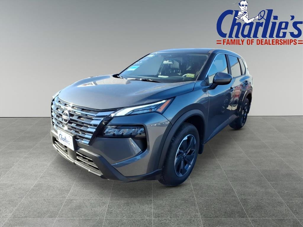 2026 Nissan Rogue SV's photo