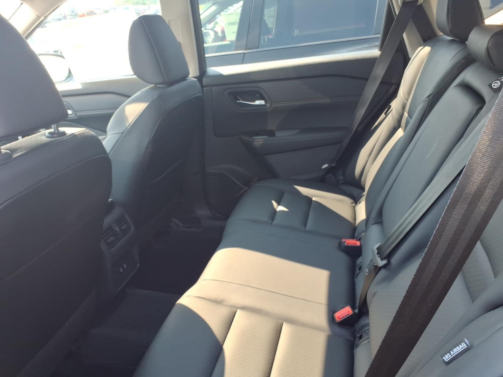 2026 Nissan Rogue Dark Armor - Photo 7