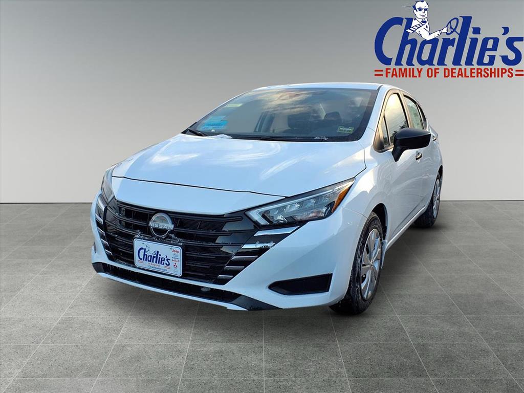 2025 Nissan Versa Sedan S's photo