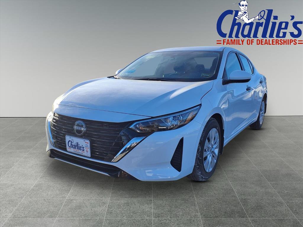 2025 Nissan Sentra S's photo