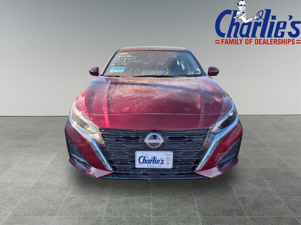 New 2025 Nissan Altima SL Sedan