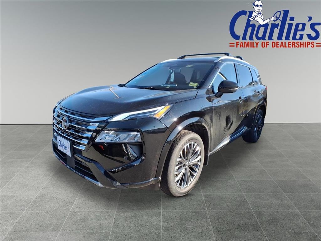 2026 Nissan Rogue Platinum's photo