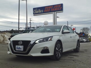 2022 Nissan Altima 2.5 SV Sedan