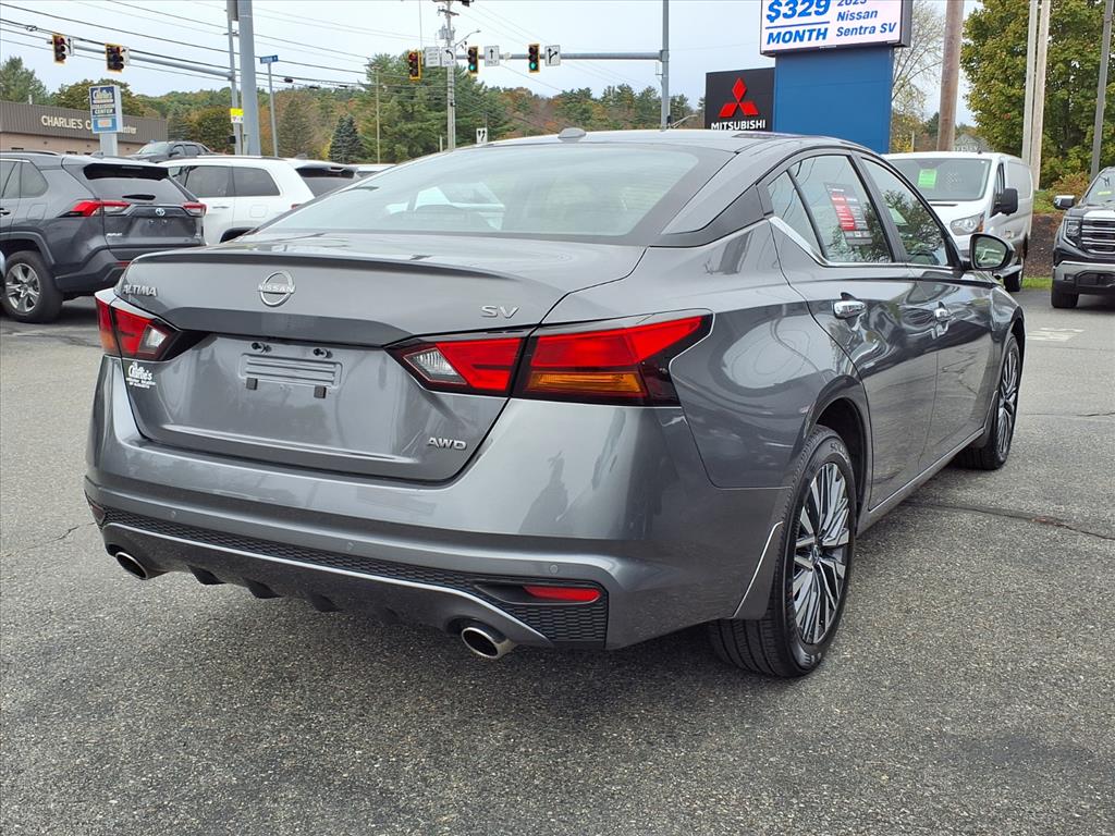 2024 Nissan Altima 2.5 SV photo 2