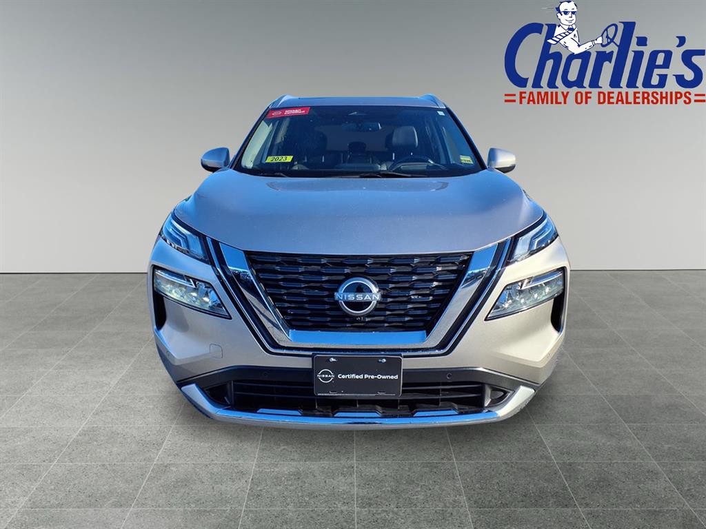 2023 Nissan Rogue Platinum photo 2