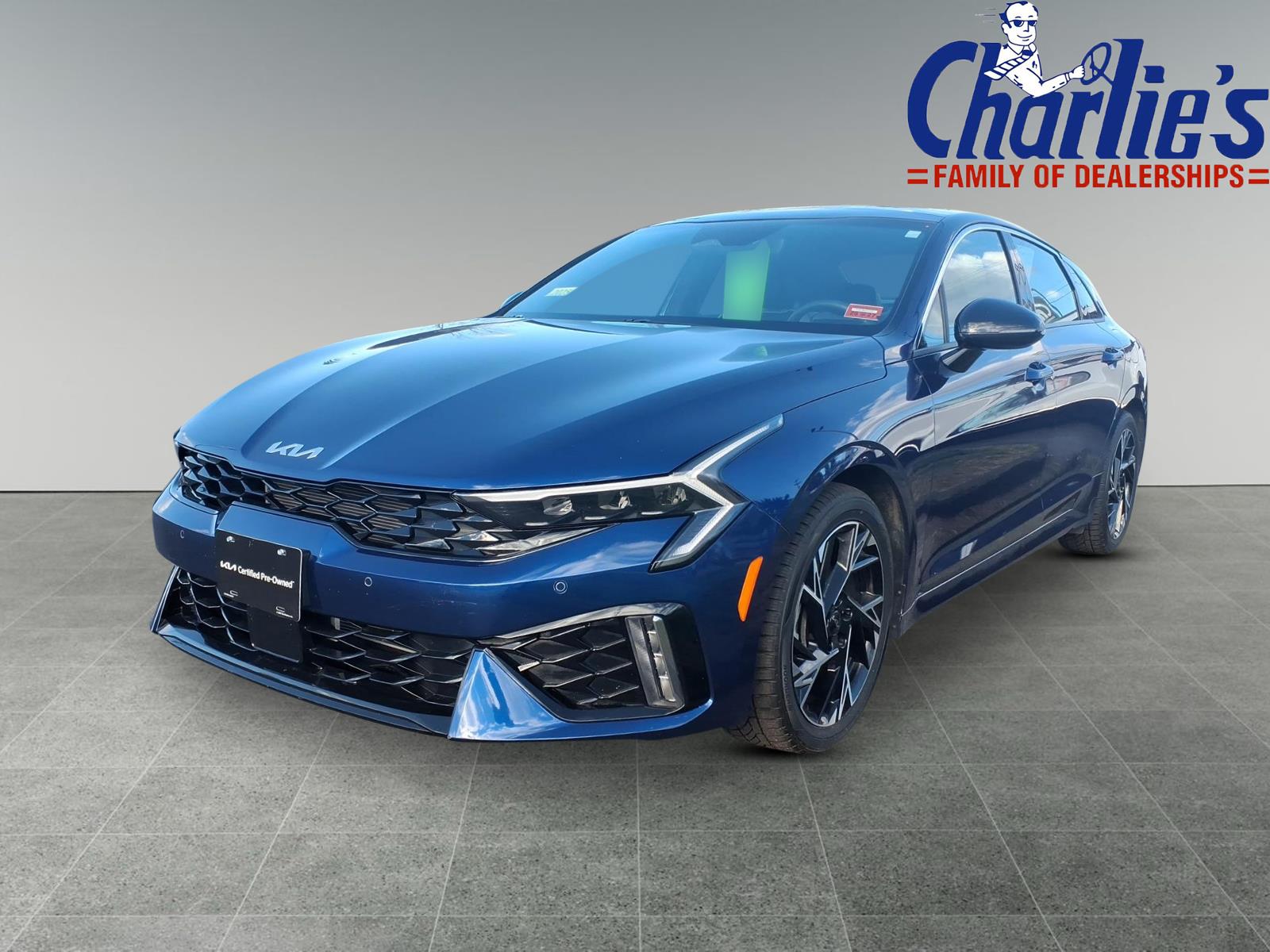 2025 Kia Optima GT-Line AWD's photo
