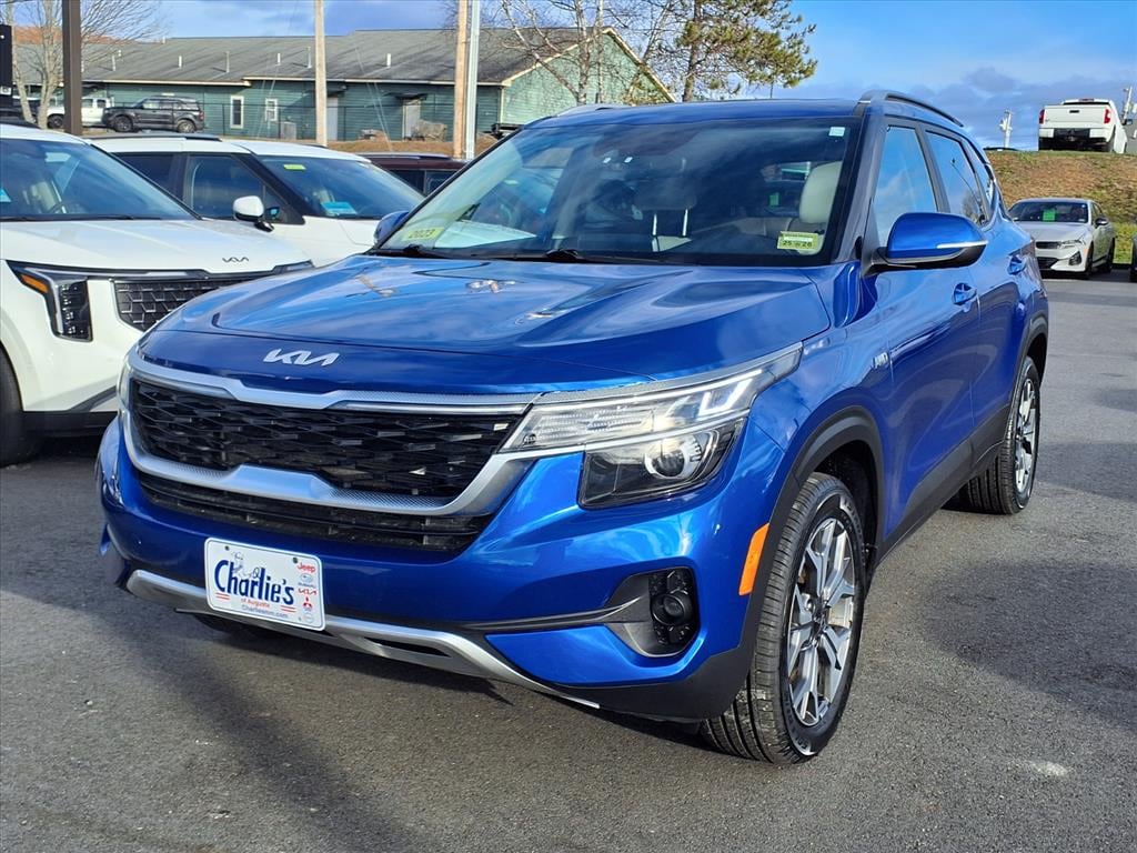 Used 2023 Kia Seltos EX SUV