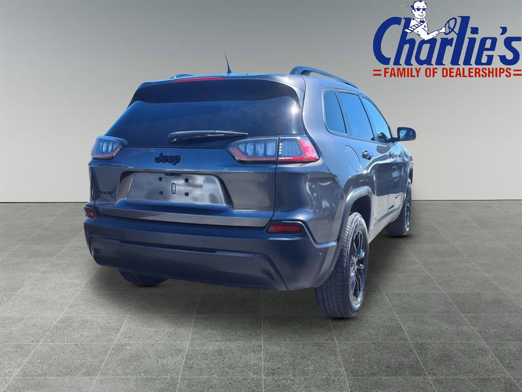 2023 Jeep Cherokee Altitude Lux photo 3