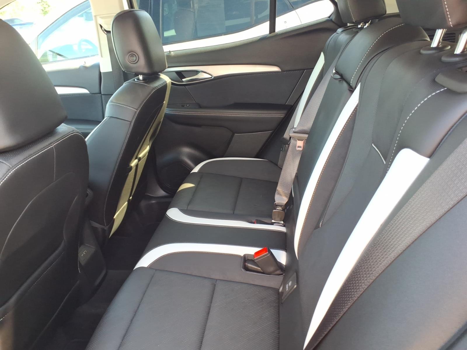 2025 Buick Envision Sport Touring - Photo 8