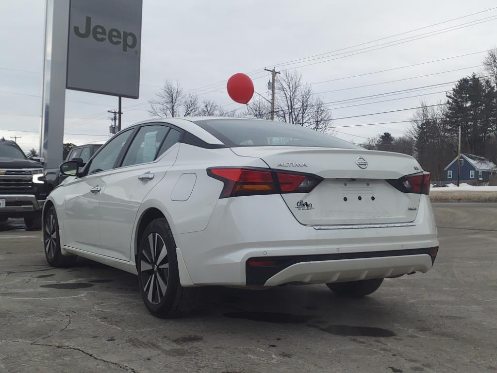 2022 Nissan Altima 2.5 SV photo 3