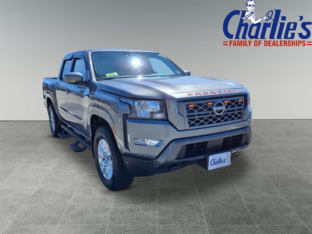2022 Nissan Frontier Crew Cab photo 2