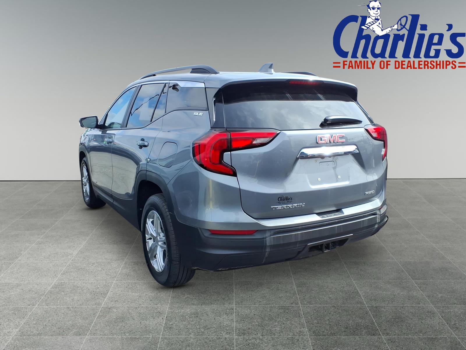 View vehicle photo 5