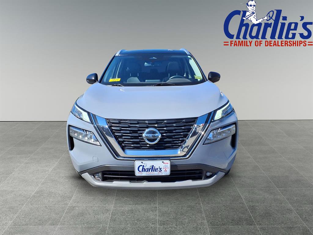 2021 Nissan Rogue SL photo 2