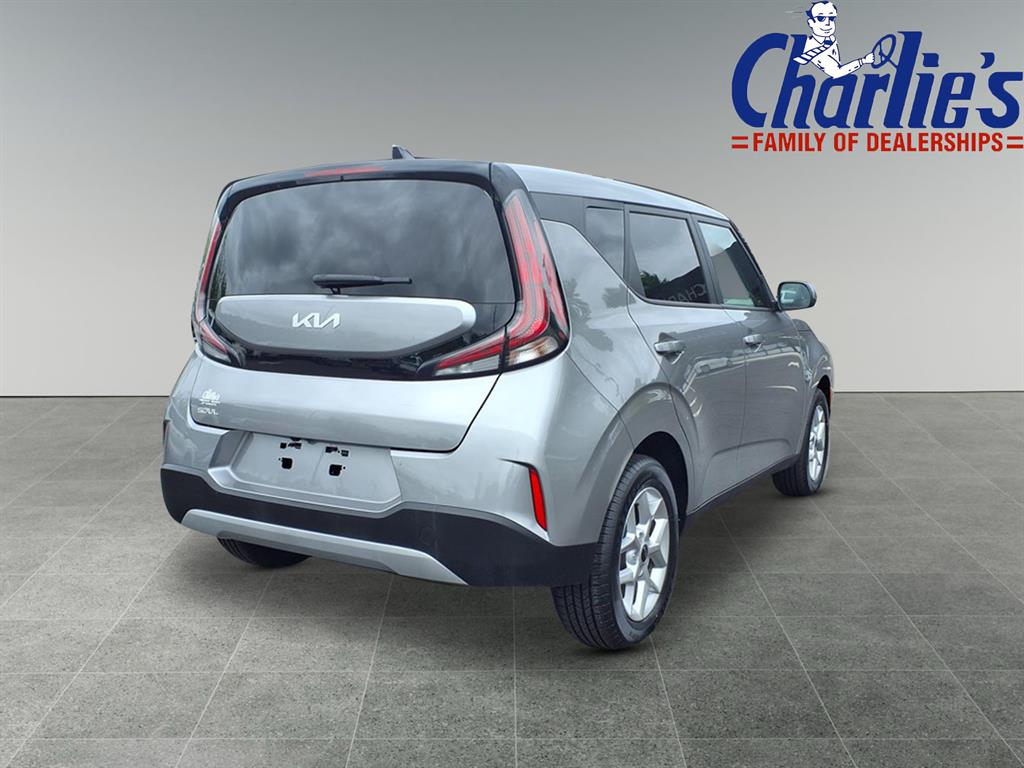 2024 Kia Soul LX S photo 4