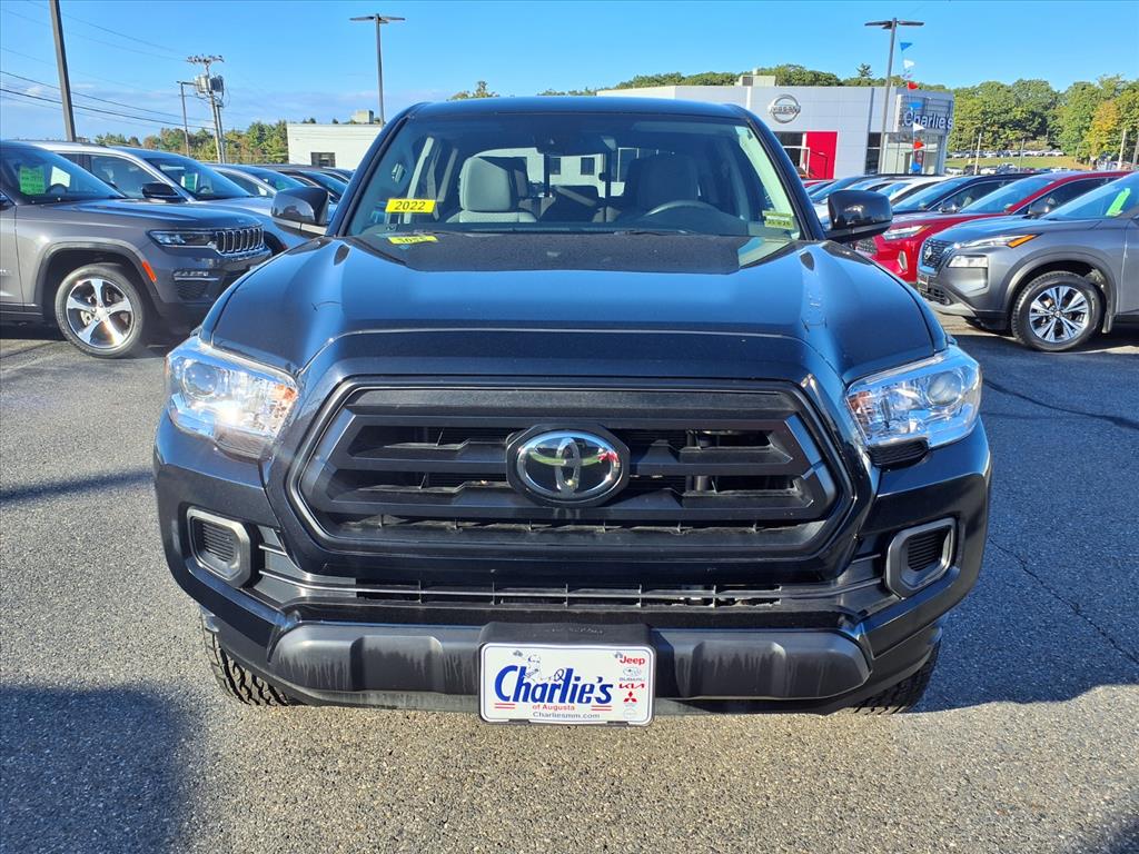 2022 Toyota Tacoma Double Cab photo 2