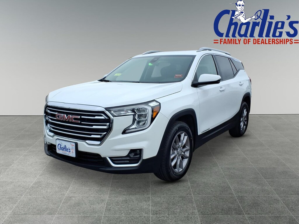 Used 2024 GMC Terrain SLT SUV