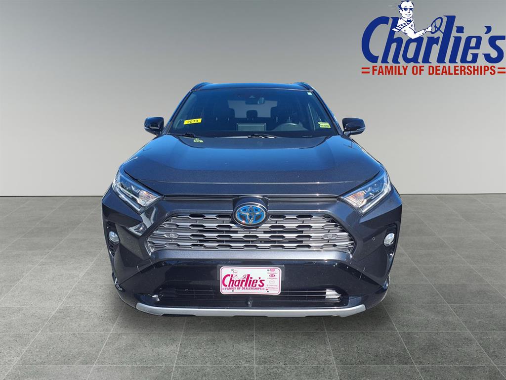 2019 Toyota RAV4 Hybrid XSE photo 2