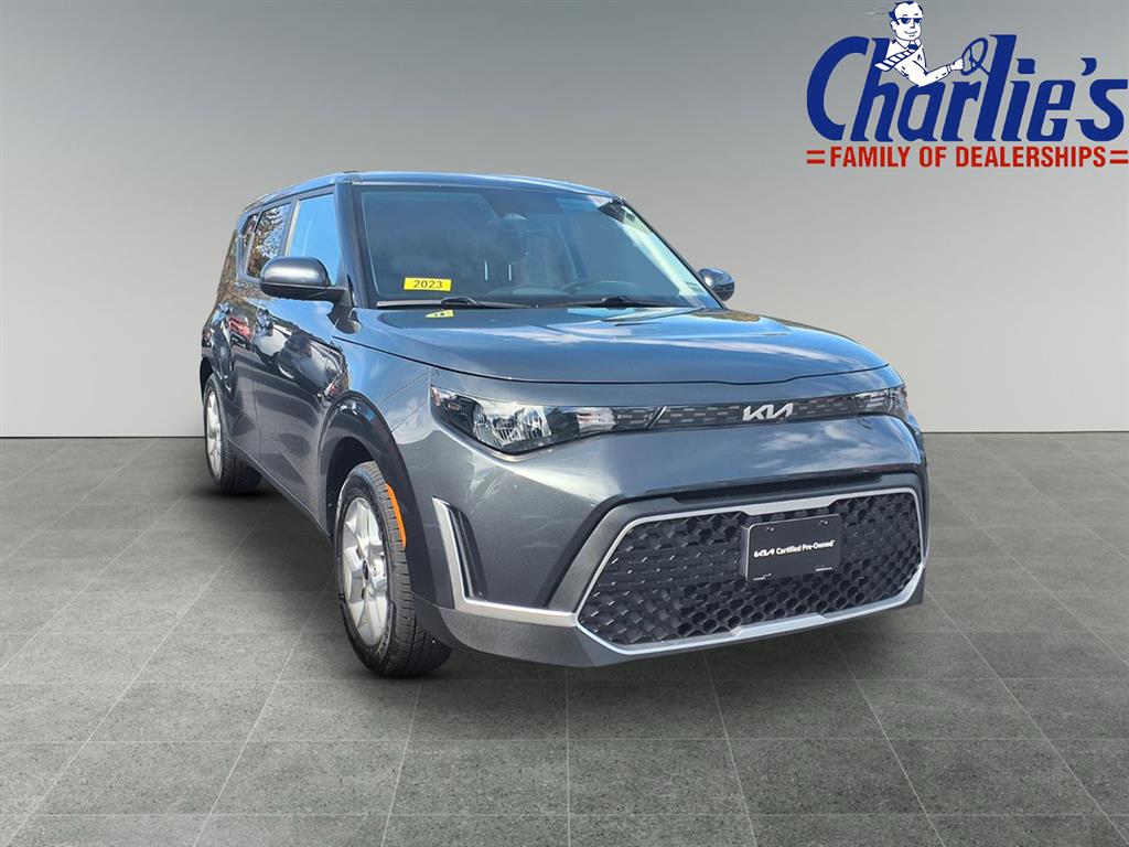 2023 Kia Soul LX S photo 3