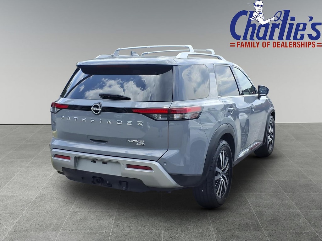Used 2023 Nissan Pathfinder Platinum SUV