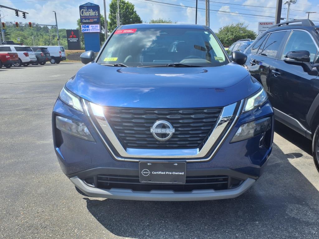 2022 Nissan Rogue S photo 2