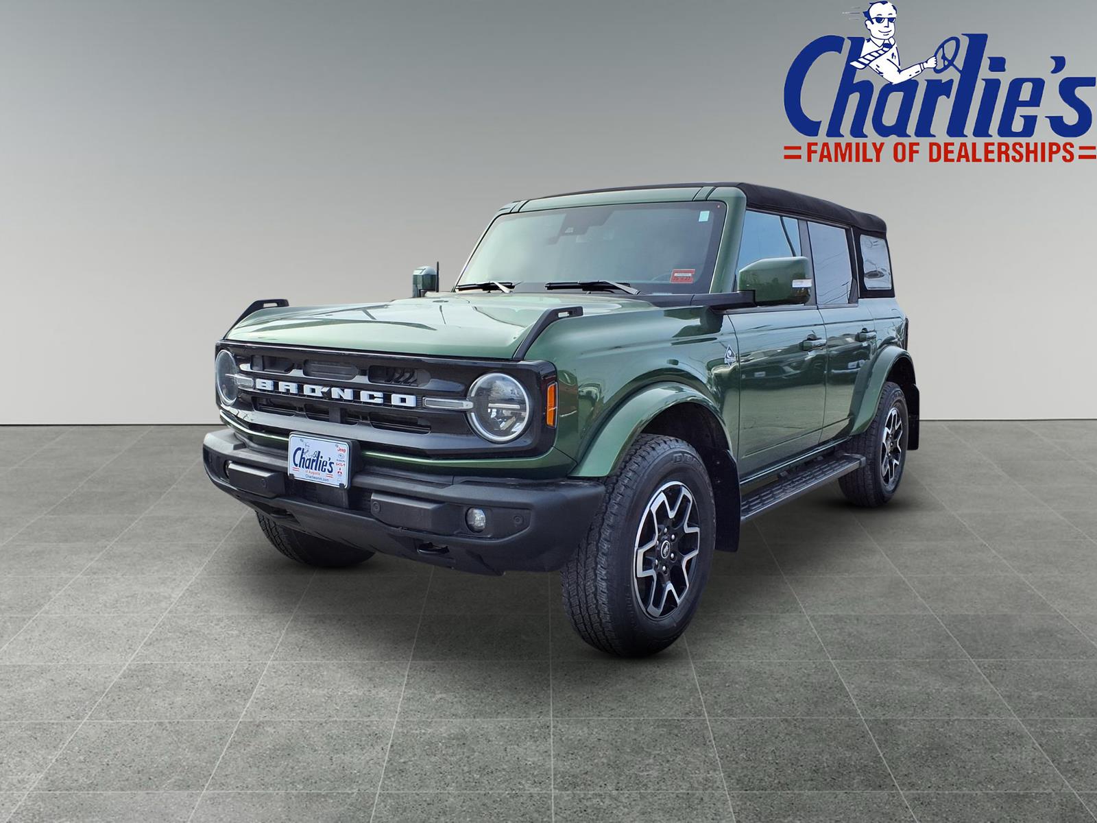 2023 Ford Bronco Outer Banks 4x4's photo