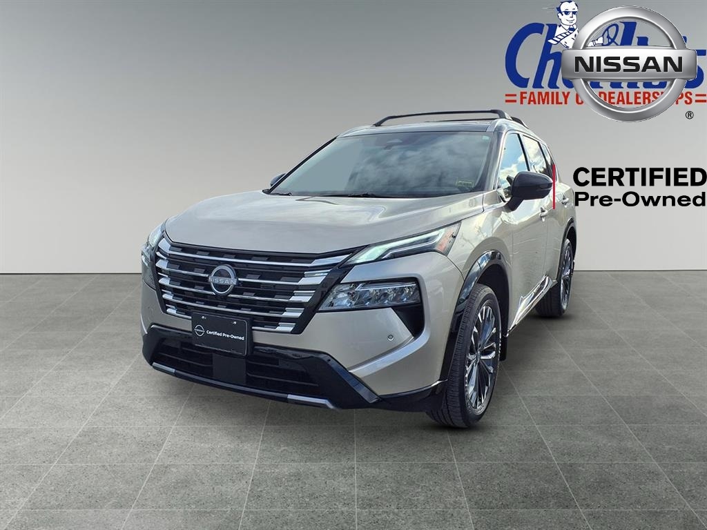 2025 Nissan Rogue Platinum's photo