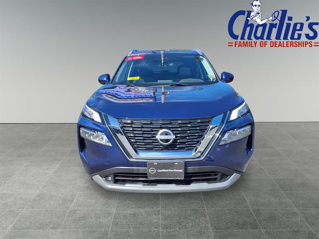 2023 Nissan Rogue SV photo 2