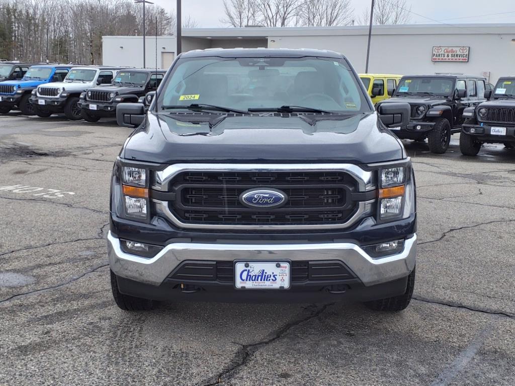 2023 Ford F-150 photo 2