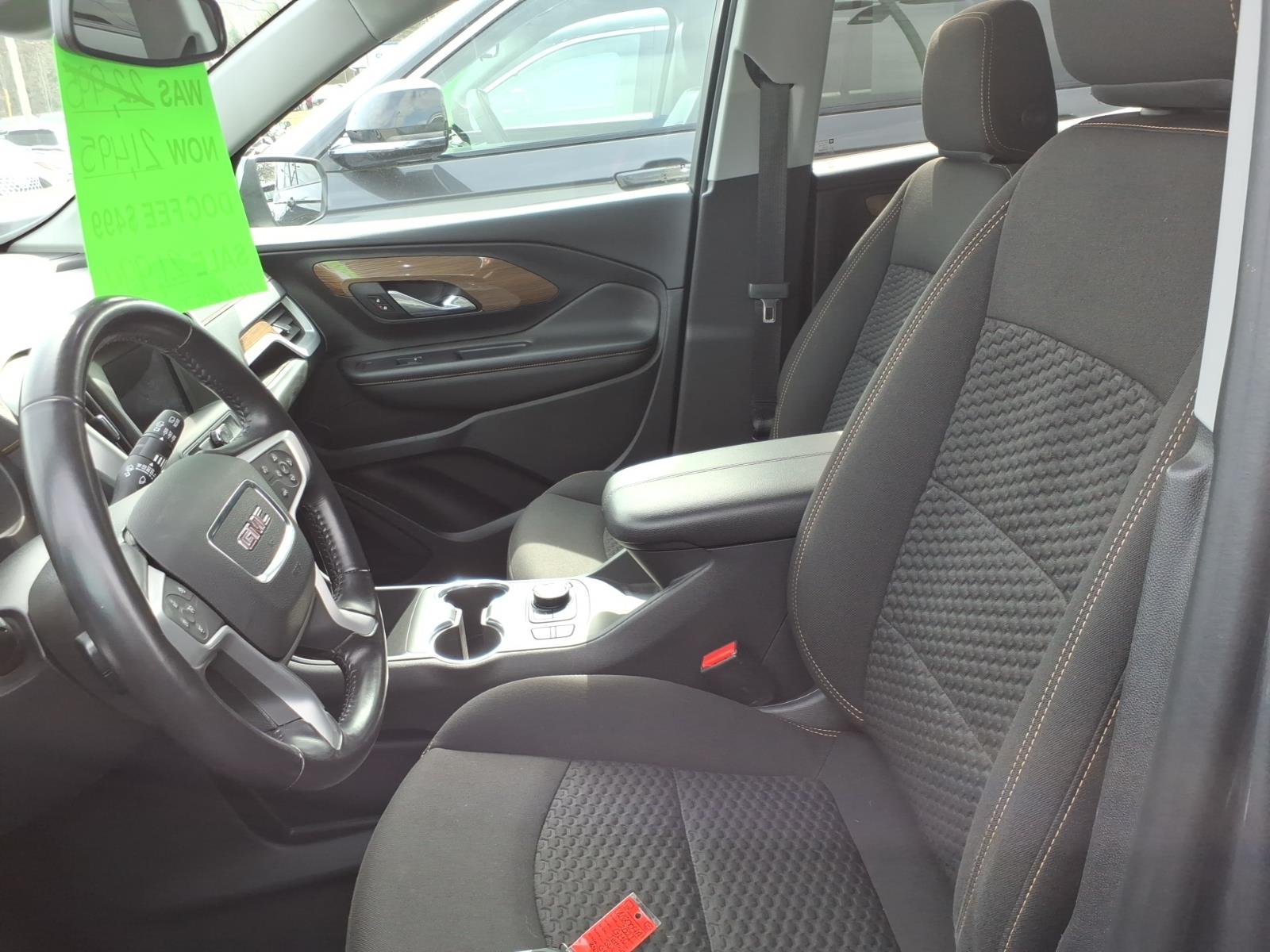 View vehicle photo 7