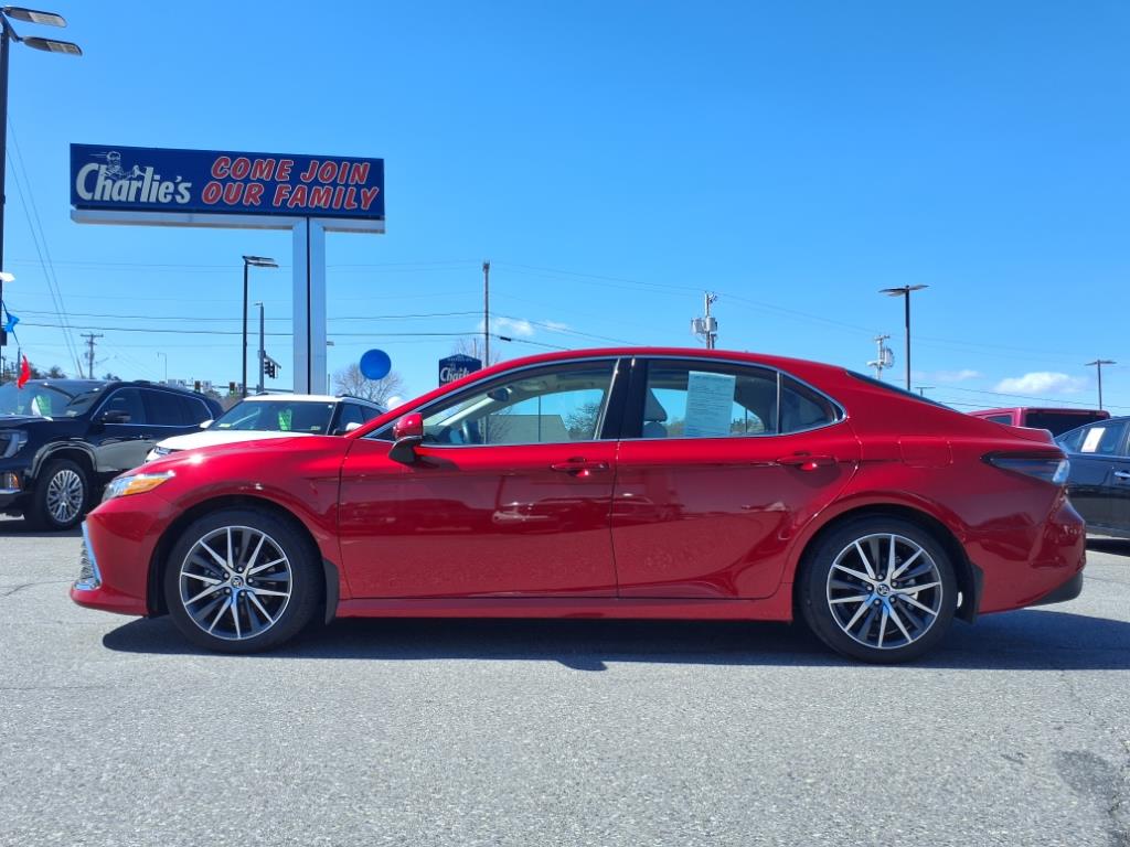2024 Toyota Camry XLE photo 2