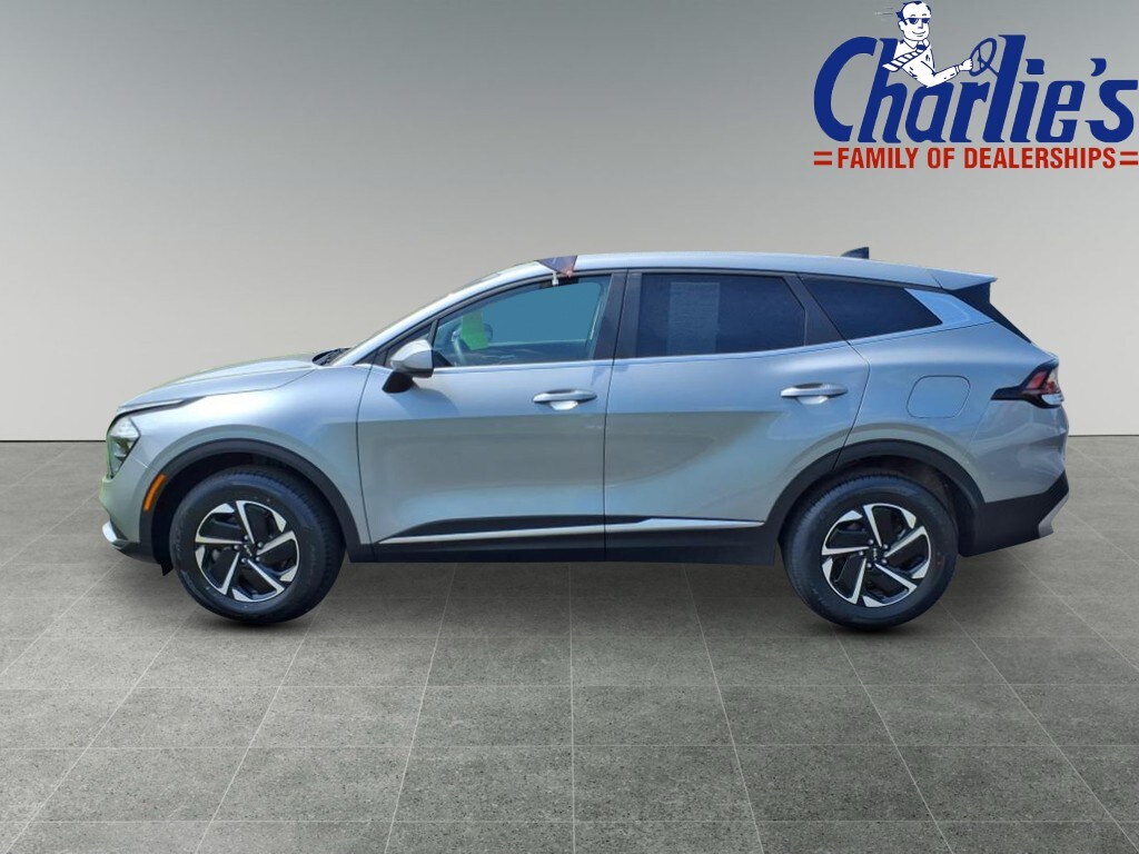2023 Kia Sportage Hybrid LX photo 4