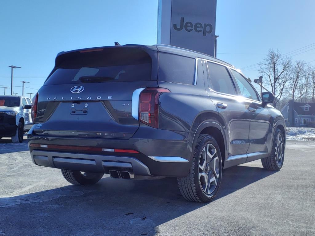 2024 Hyundai Palisade Limited photo 4
