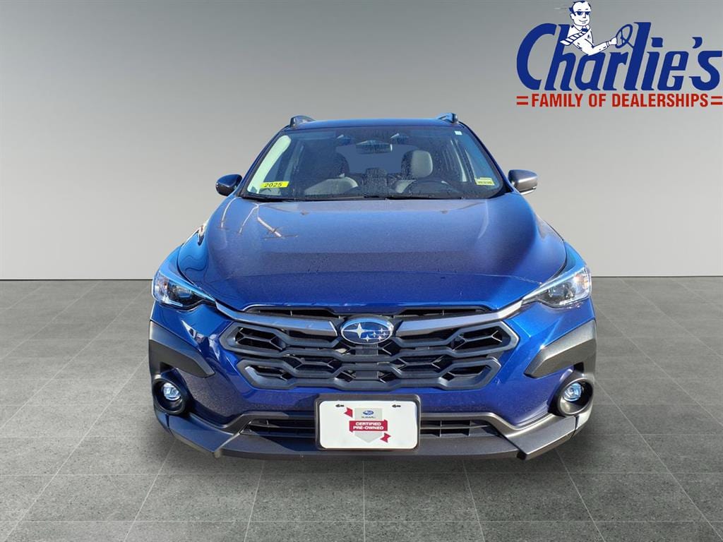 2025 Subaru Crosstrek Premium photo 2