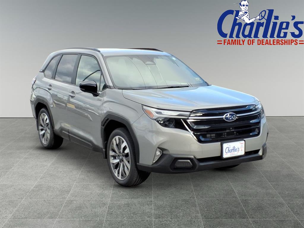 2025 Subaru Forester Touring photo 2