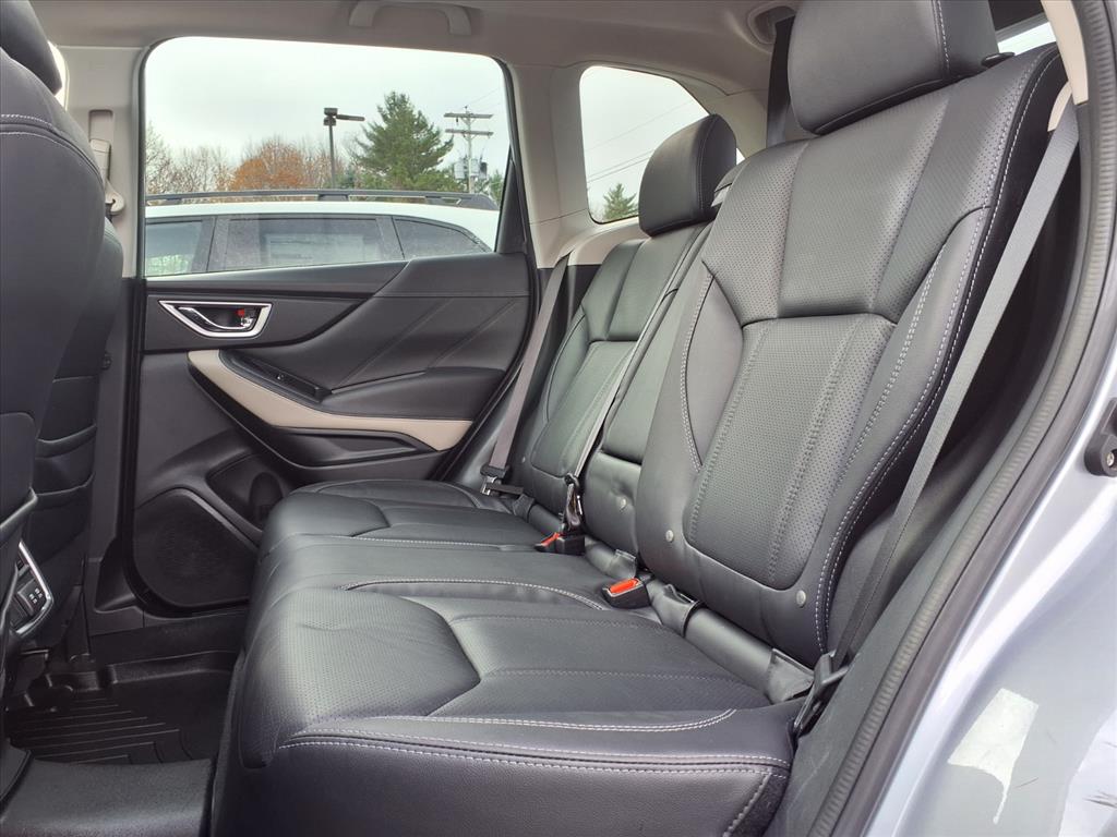 2022 Subaru Forester Limited - Photo 8
