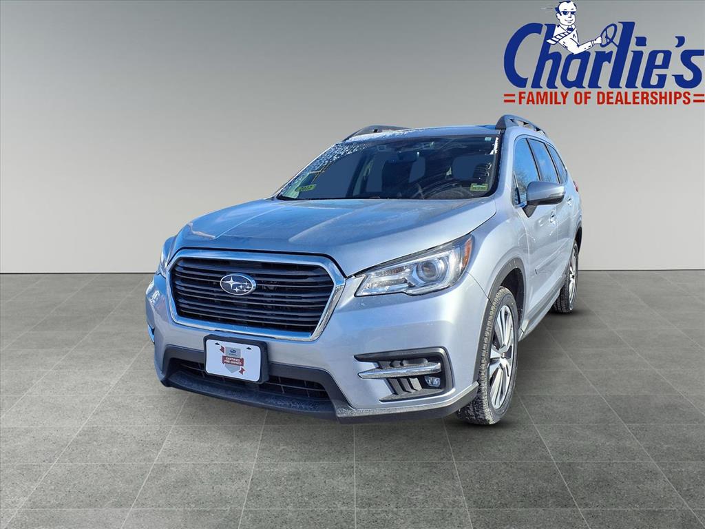 2022 Subaru Ascent Limited's photo