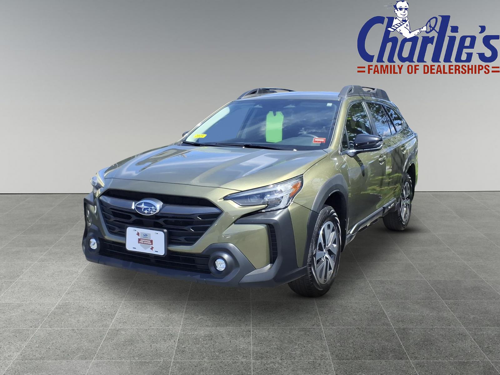 2025 Subaru Outback Premium's photo