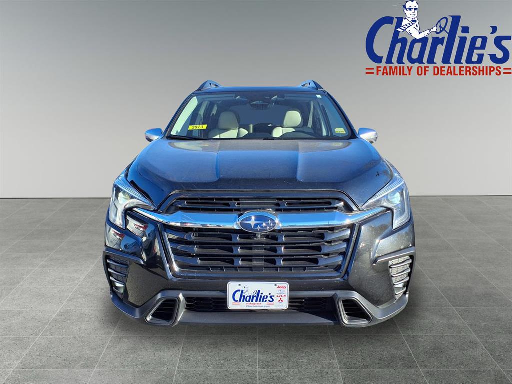 2023 Subaru Ascent Limited photo 2