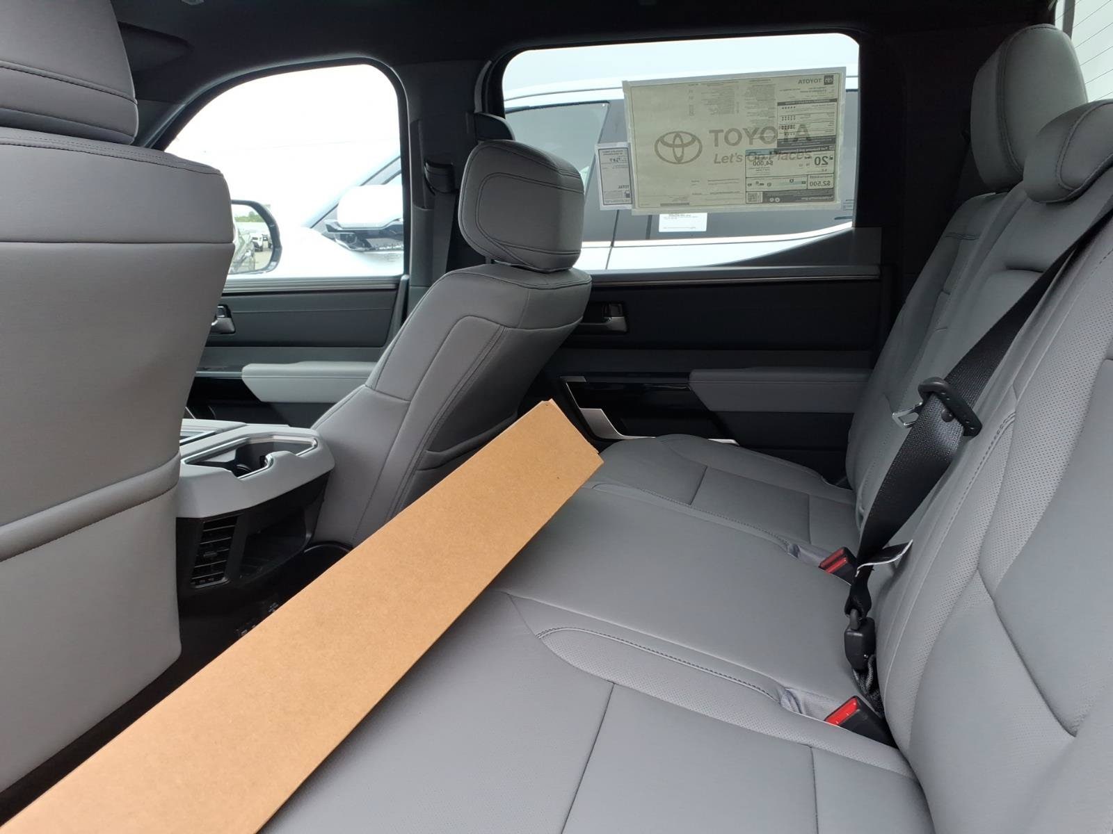 2026 Toyota Tundra Limited - Photo 7