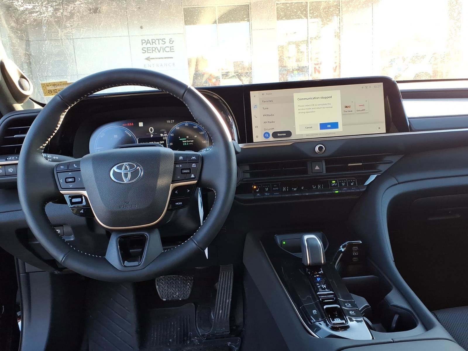 2025 Toyota Crown Signia Limited - Photo 17