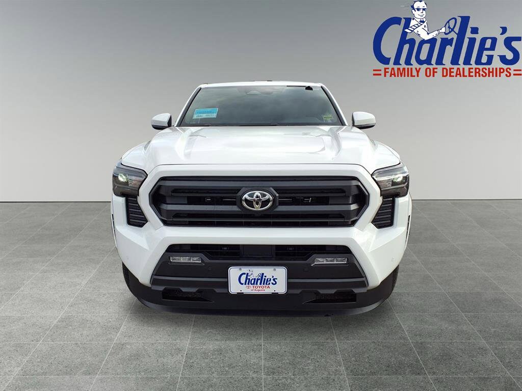 2025 Toyota Tacoma SR5 Double Cab photo 2