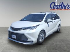 2026 Toyota Sienna Limited 7 PASSENGER