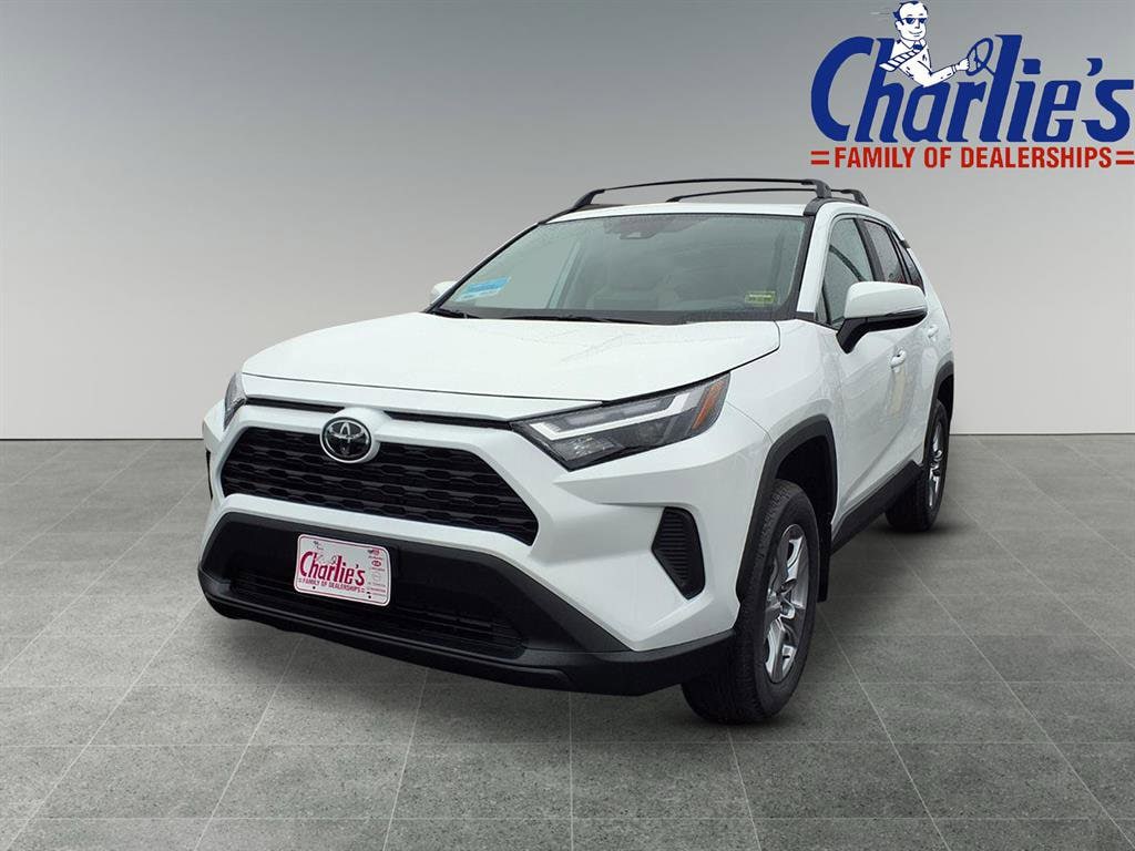 2025 Toyota RAV4 XLE AWD SUV 